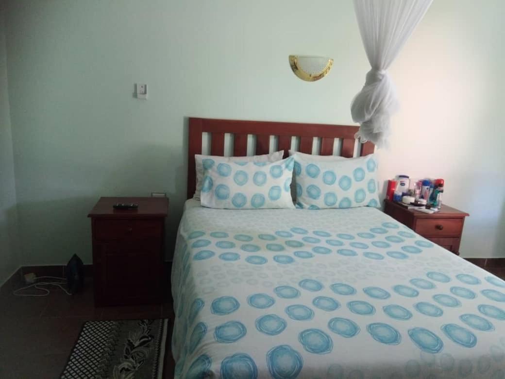 Gloria'S Bed And Breakfast Лівінґстон Екстер'єр фото