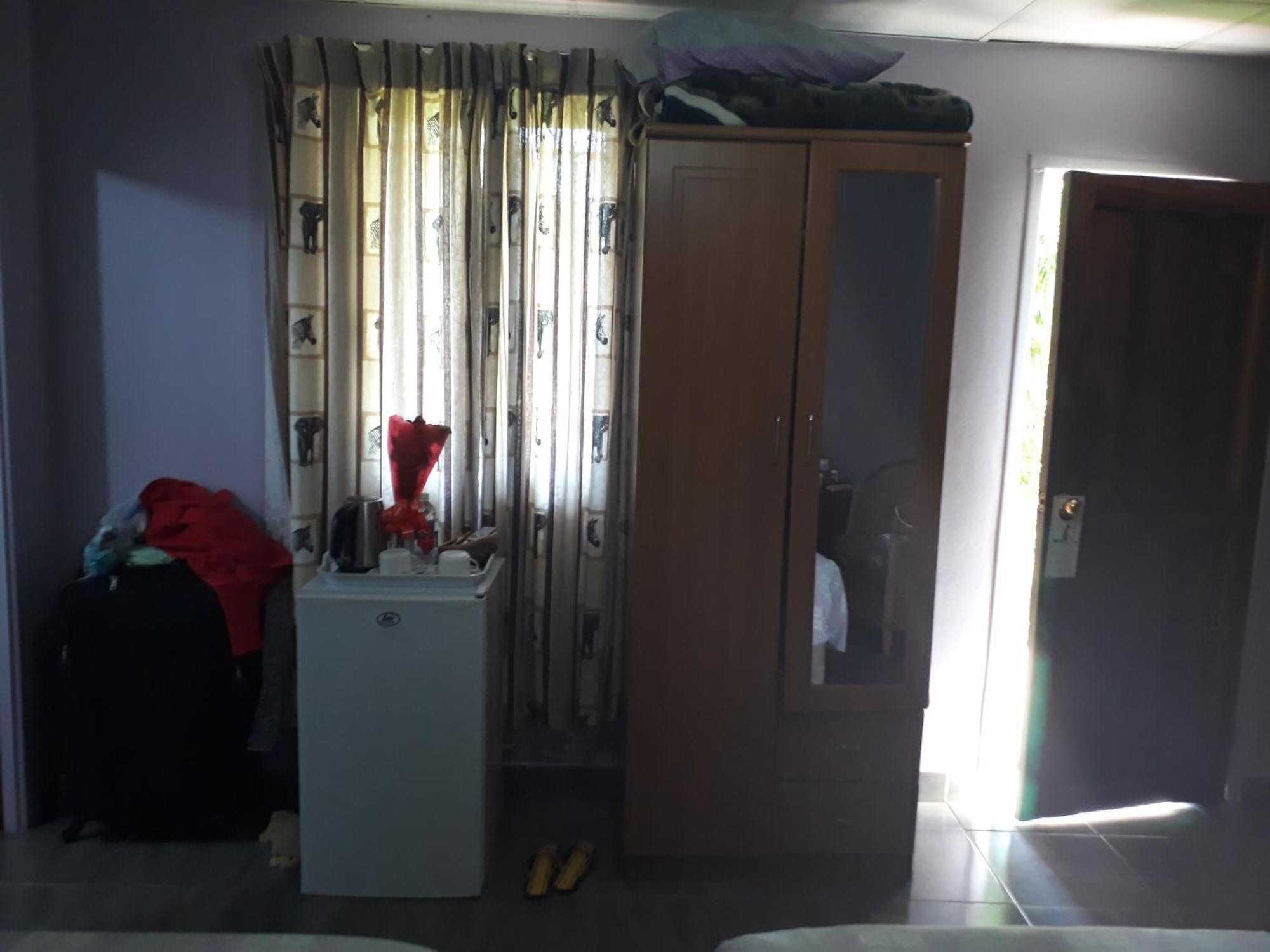 Gloria'S Bed And Breakfast Лівінґстон Екстер'єр фото