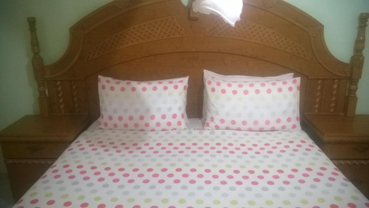 Gloria'S Bed And Breakfast Лівінґстон Екстер'єр фото