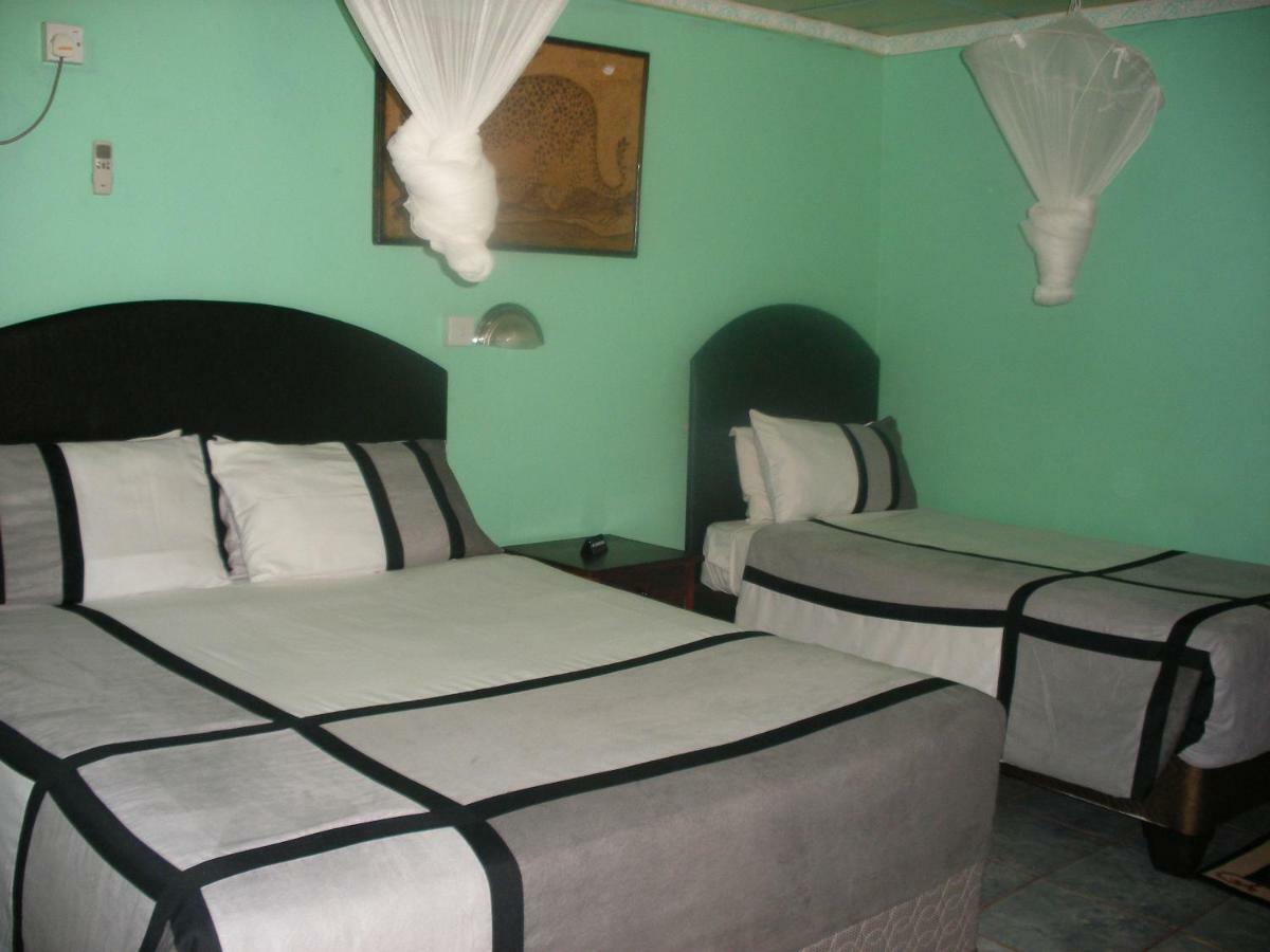 Gloria'S Bed And Breakfast Лівінґстон Екстер'єр фото